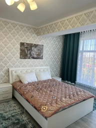 Квартира, 3 комнаты, 90 м²