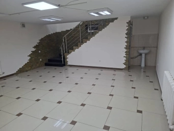 Помещение свободного назначения, 90 м², Собственник
