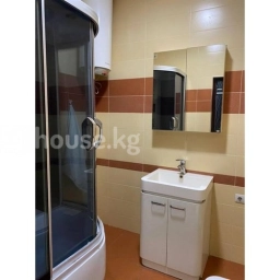 Квартира, 3 комнаты, 110 м²