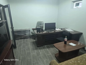 Офисное помещение, 240 м², Собственник