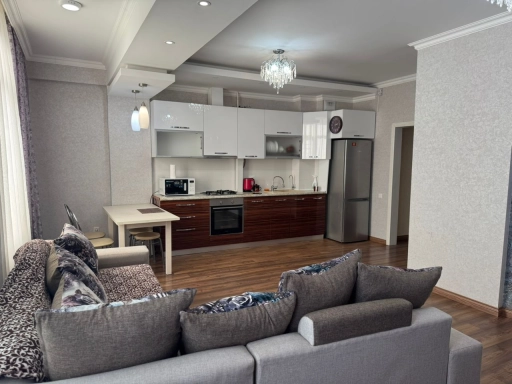 Квартира, 3 комнаты, 80 м²