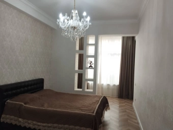 Квартира, 2 комнаты, 76 м²