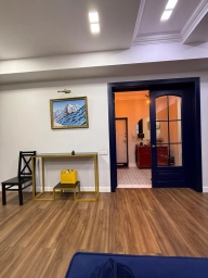 Квартира, 2 комнаты, 85 м²