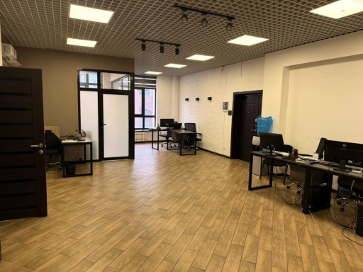 Офисное помещение, 82 м², Собственник