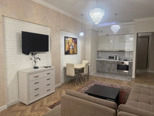 Квартира, 2 комнаты, 76 м²