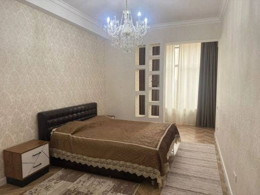 Квартира, 2 комнаты, 76 м²