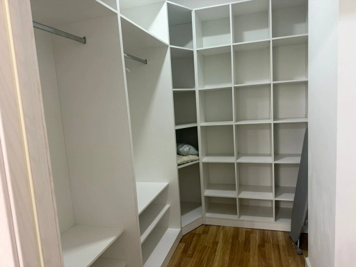 Квартира, 2 комнаты, 76 м²