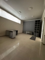 Помещение свободного назначения, 1033 м², Собственник