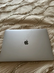 MacBook Pro 16