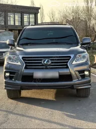 Lexus 570